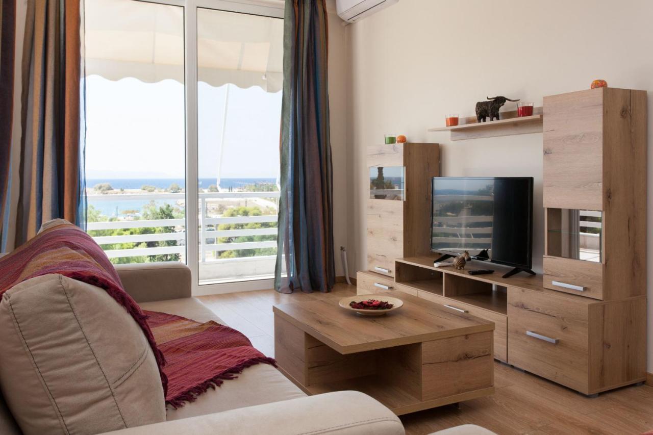 Modern Apt In Glyfada A Breath Away From The Sea - The View アテネ エクステリア 写真