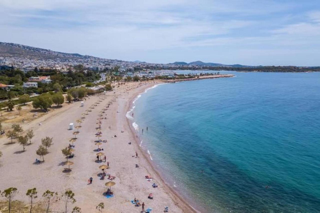Modern Apt In Glyfada A Breath Away From The Sea - The View アテネ エクステリア 写真